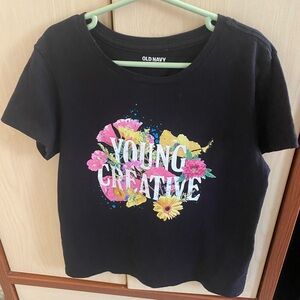Old Navy girl graphic tee size L(10/12)